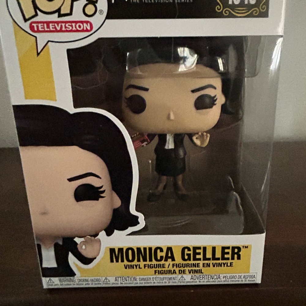 Funko Pop Monica Geller in Black and White Suit